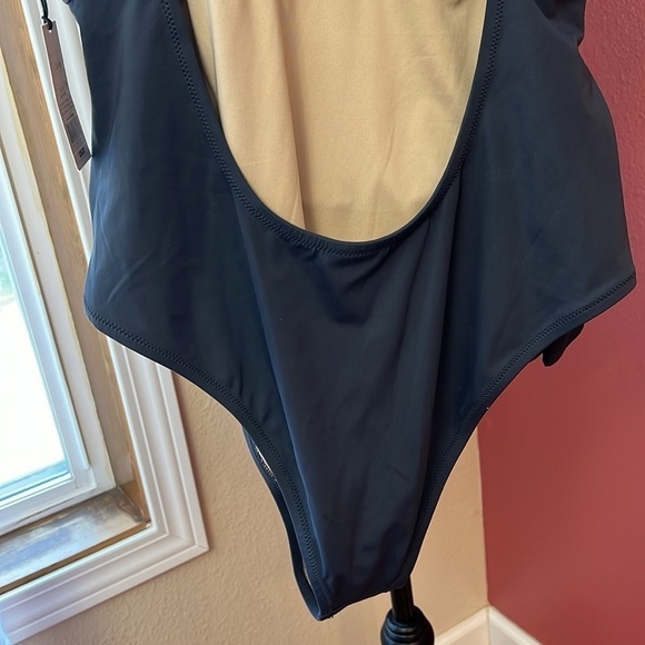 NEW Shade and Shore Charcoal Wrap Tie One Piece Swimsuit Size L - Picture 6 of 8